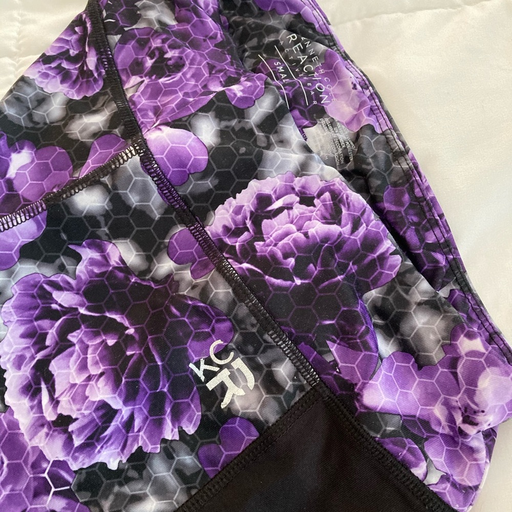 Kenneth Cole Reaction Cropped Length Legging🍍
